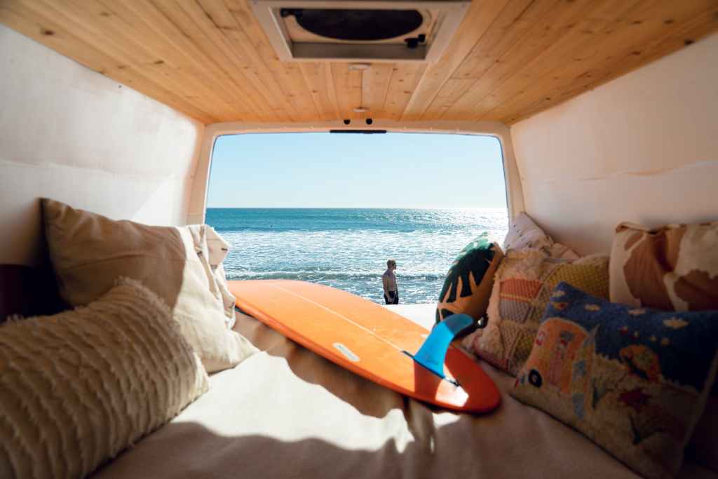 Exploring the Pros and Cons of Vanlife: Is This Lifestyle for&nbsp;You?