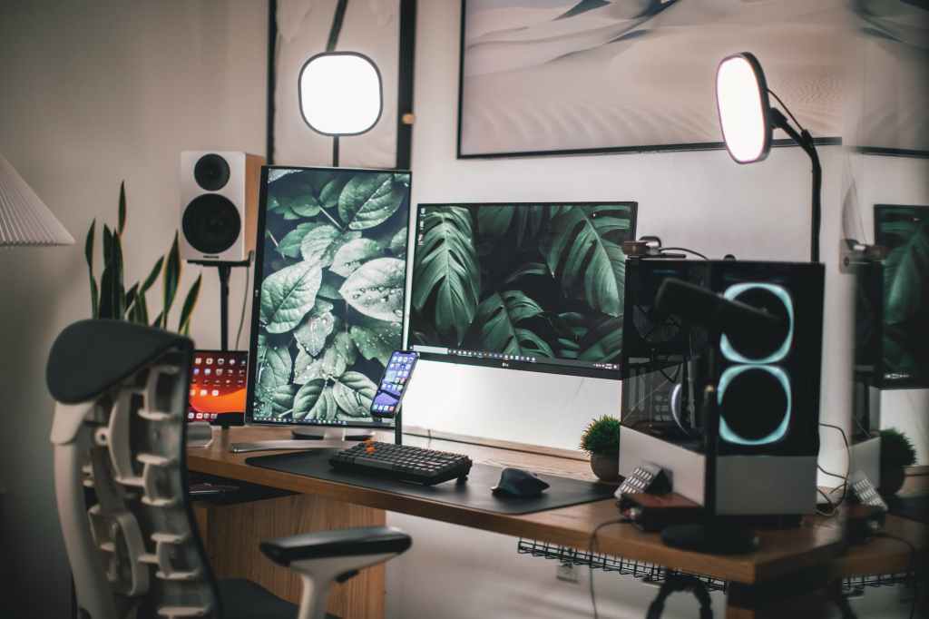 Crafting Your Serene Sanctuary: Designing the Ultimate Work-From-Home Setup for Productivity and&nbsp;Zen